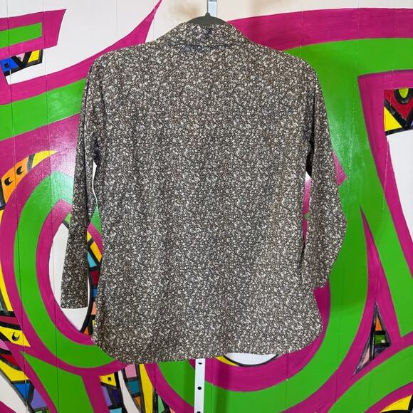 Eddie Bauer, Brown and Cream Micro Floral Button Down Shirt. Size Small. - Picture 6 of 6